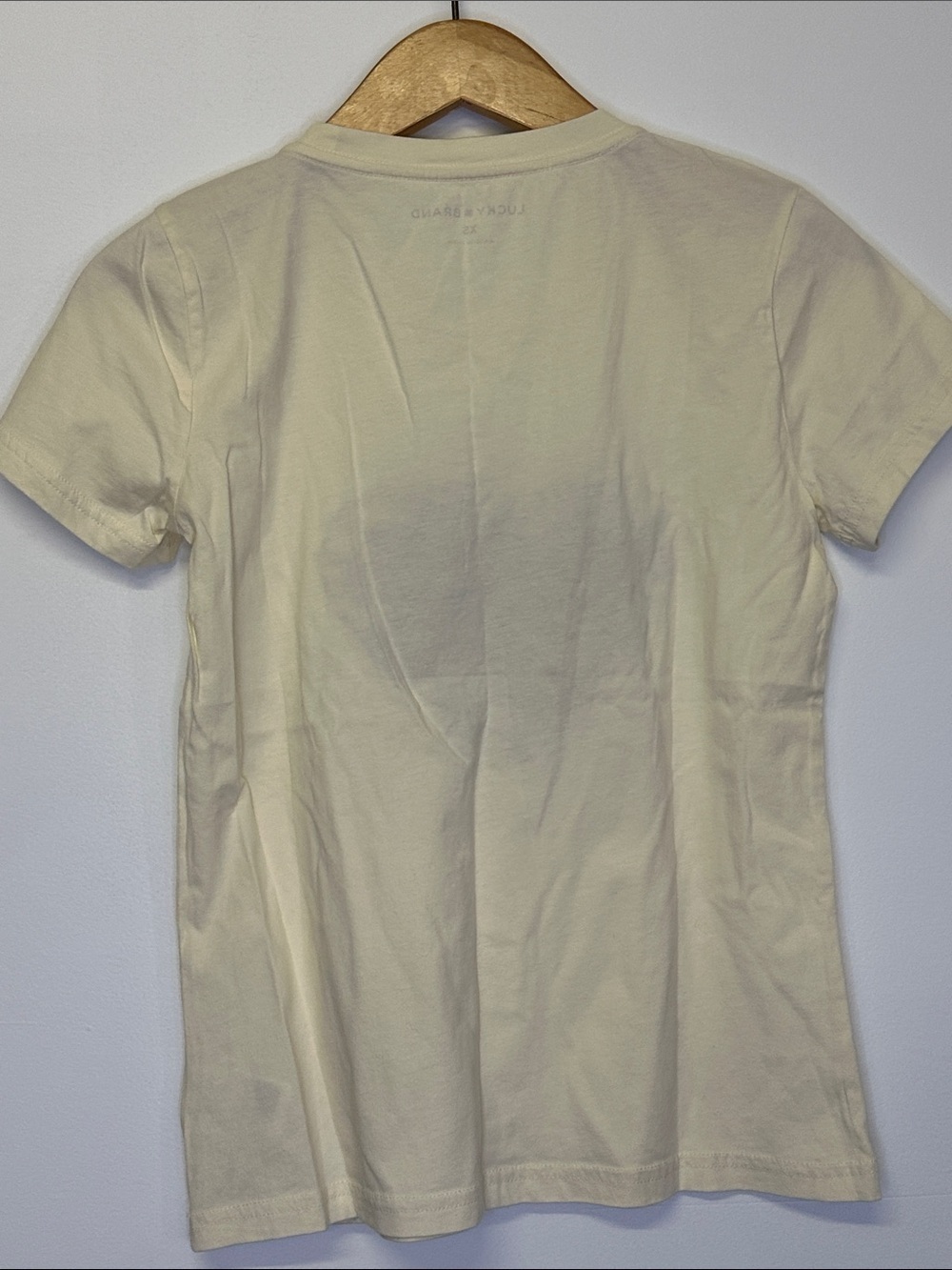 Lucky Brand Cream Short-Sleeve Tee with embroidered floral heart XS and medium - Picture 4 of 4